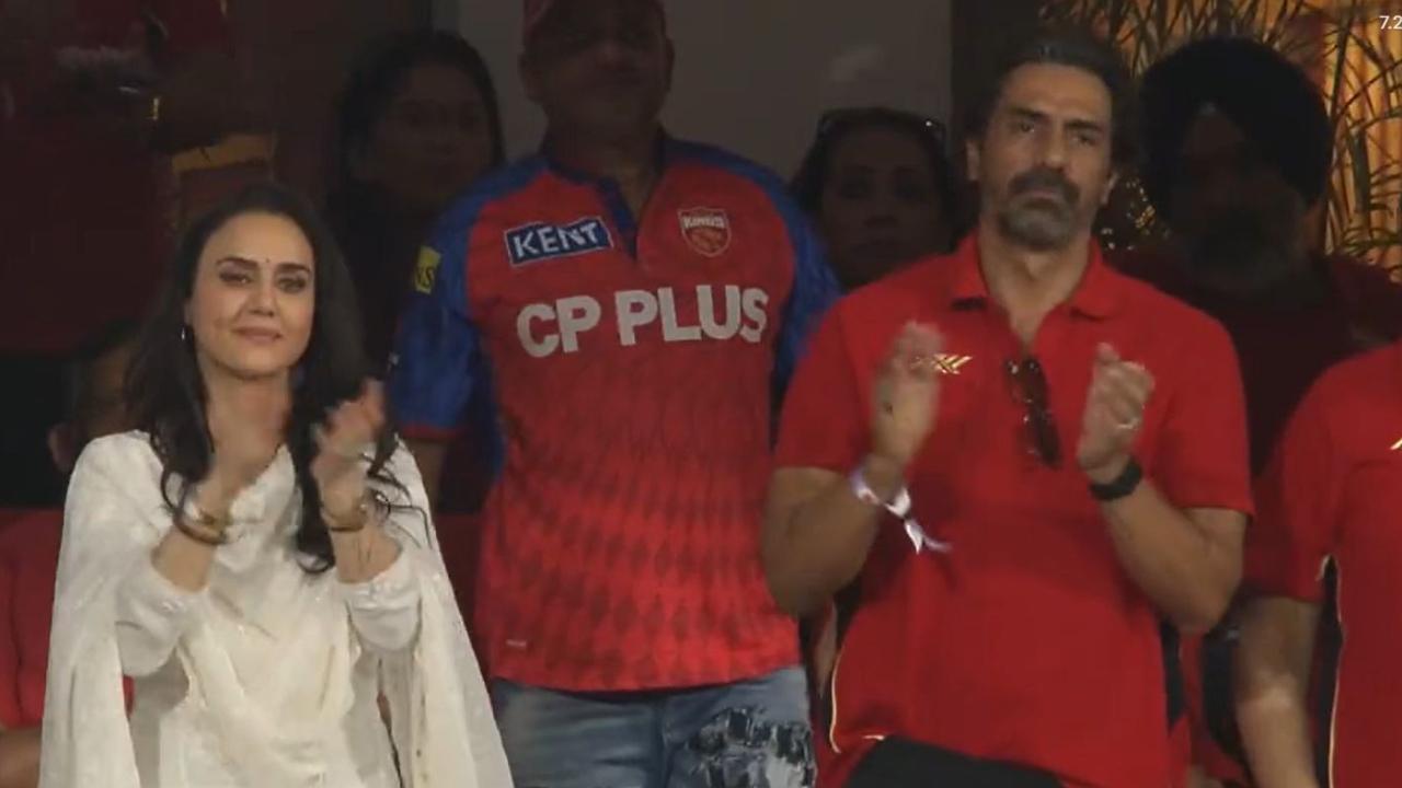 IPL 2026: Arjun Rampal cheers for Preity Zinta`s team PBKS, watch 