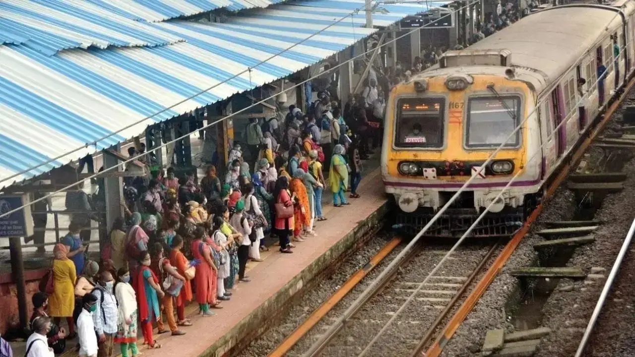 ​Mumbai local train update: Central Railway to operate mega block on Sunday 