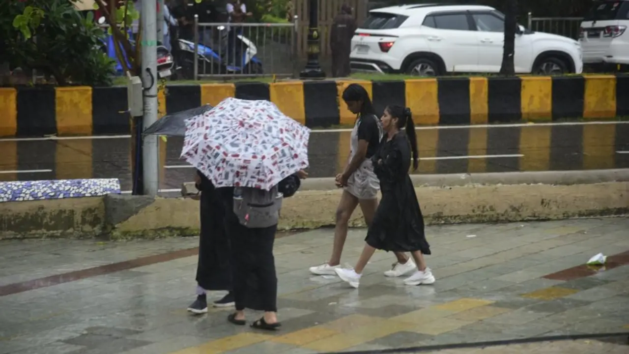 ​Mumbai receives brief drizzle; may have been caused by western disturbance: IMD 