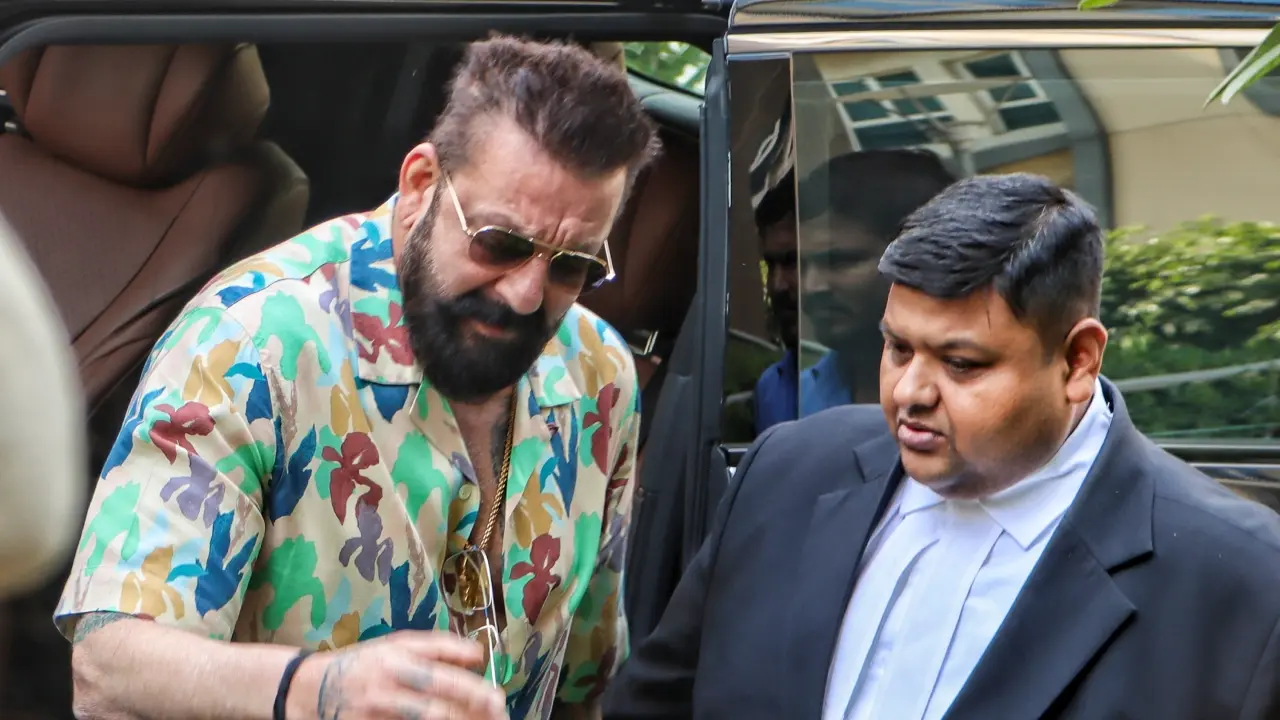 Sarke Chunar row: Sanjay Dutt appears before NCW, pledges to educate 50 girls 