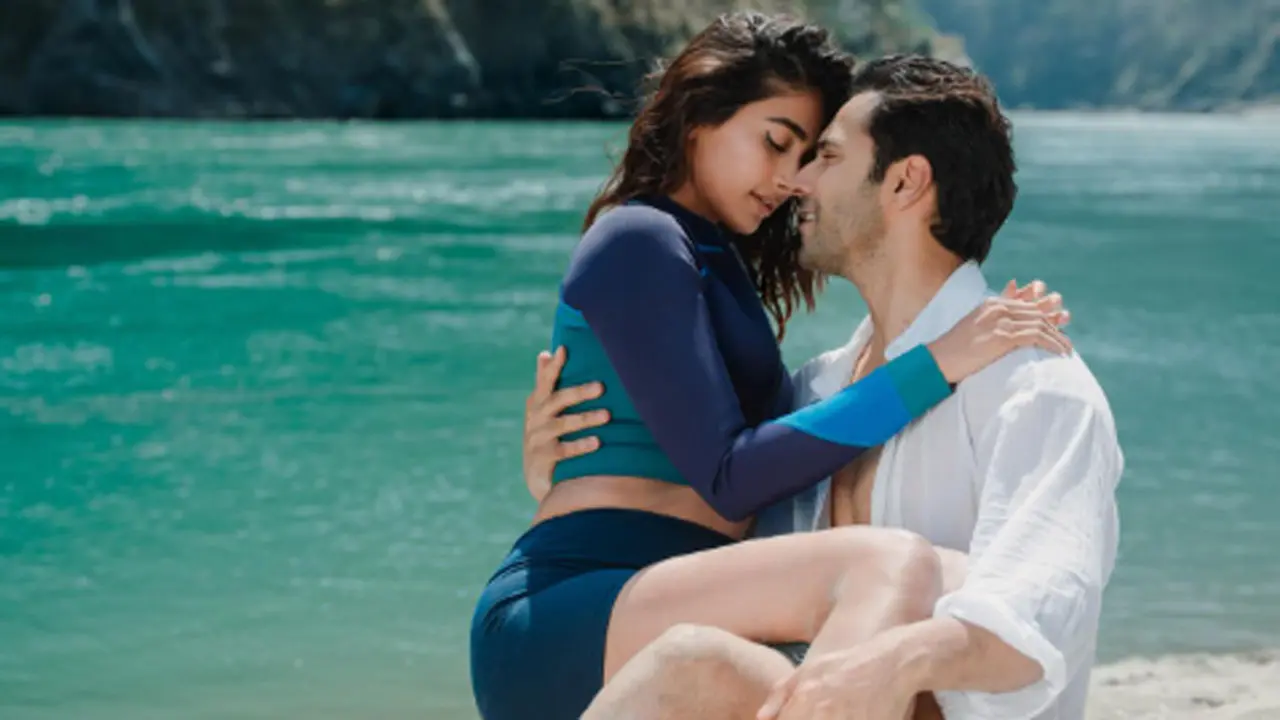 Hai Jawani Toh Ishq Hona Hai: Varun Dhawan, Pooja Hegde`s sultry first look out