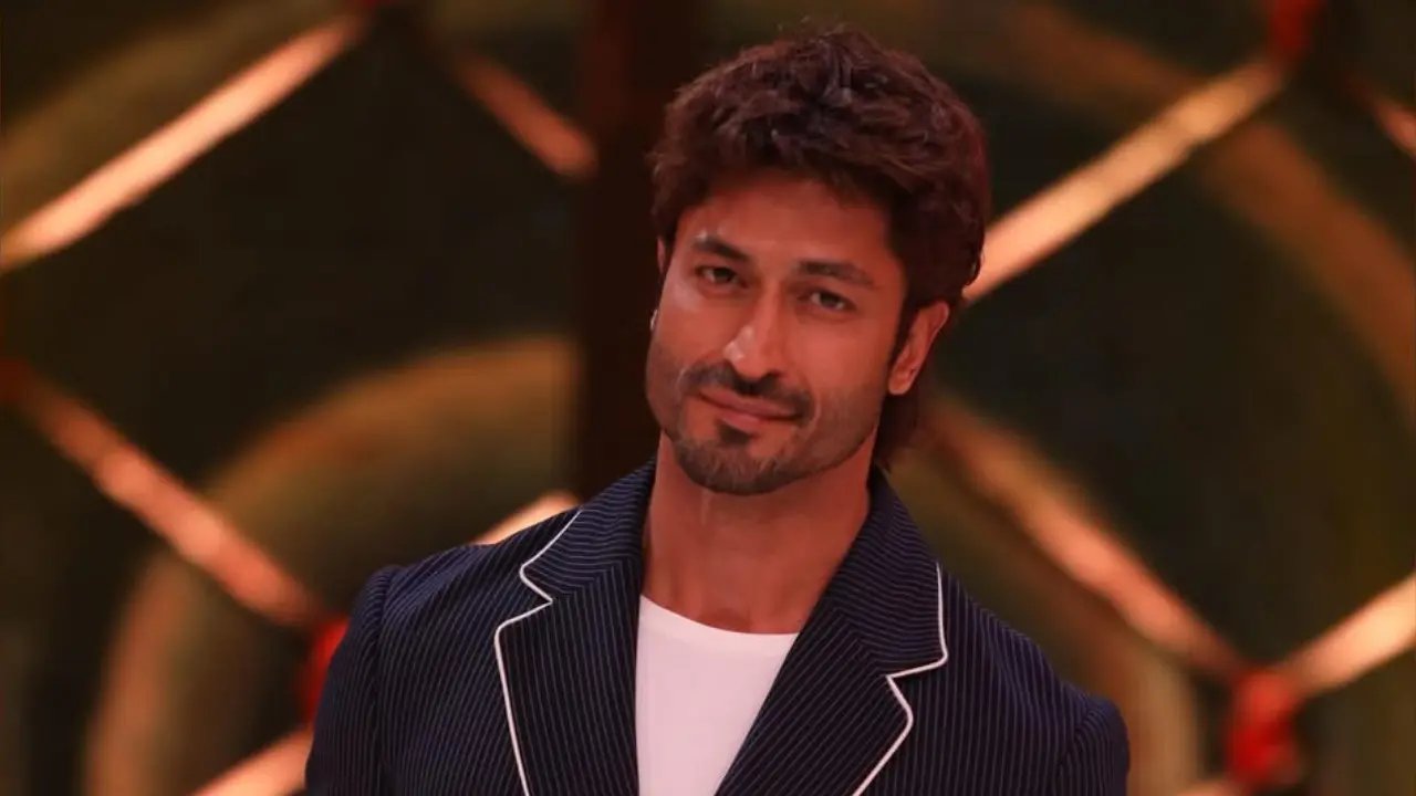 CinemaCon 2026: Vidyut Jammwal chants Gayatri Mantra, Noah Centineo joins in 