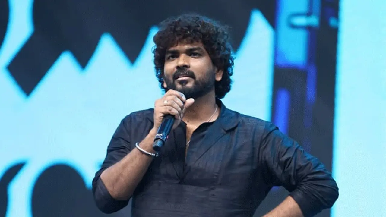 Vignesh Shivan reveals Anirudh Ravichander kept Rs 50,000 in his bag