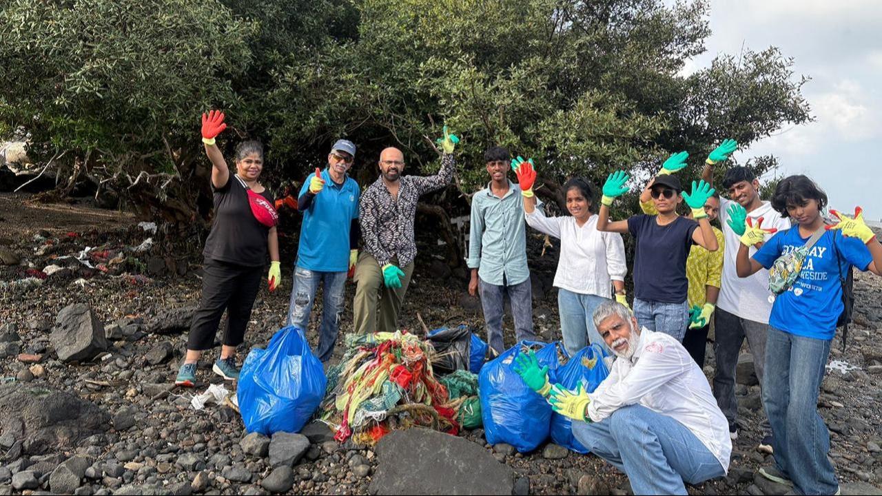 ​Mumbai: 13 volunteers clear 87 kg trash from Bandra mangroves in two hours 