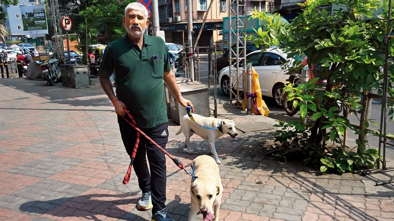 ​Working through the heat: Stories from Mumbai’s sun-beaten workforce 