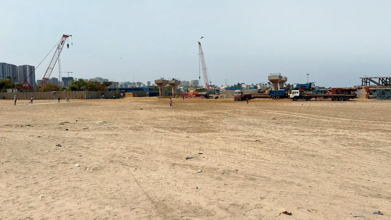 ​mid-day Impact: Unauthorised `Pay and Park` stopped at Juhu beach 