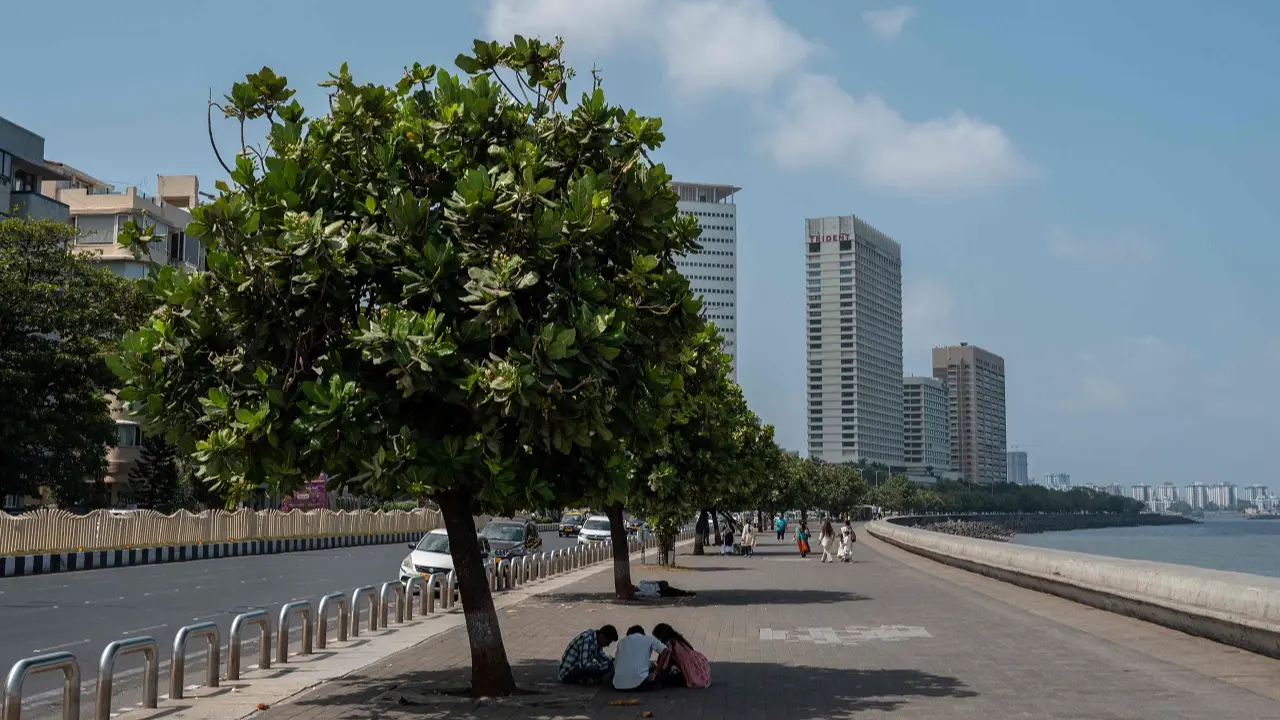 ​Mumbai weather update: Partly cloudy skies and humid conditions likely 