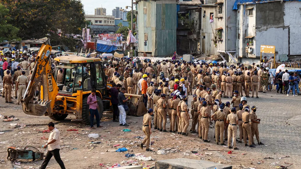 Mumbai: 10 booked for violence during Garib Nagar demolition drive in Bandra
