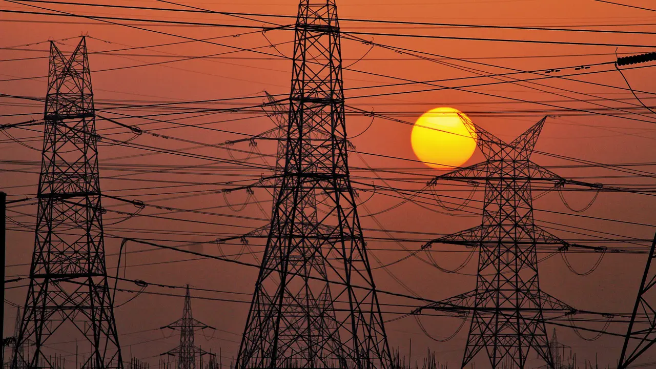 ​Mumbai’s blackout blues fuel a summer power struggle 
