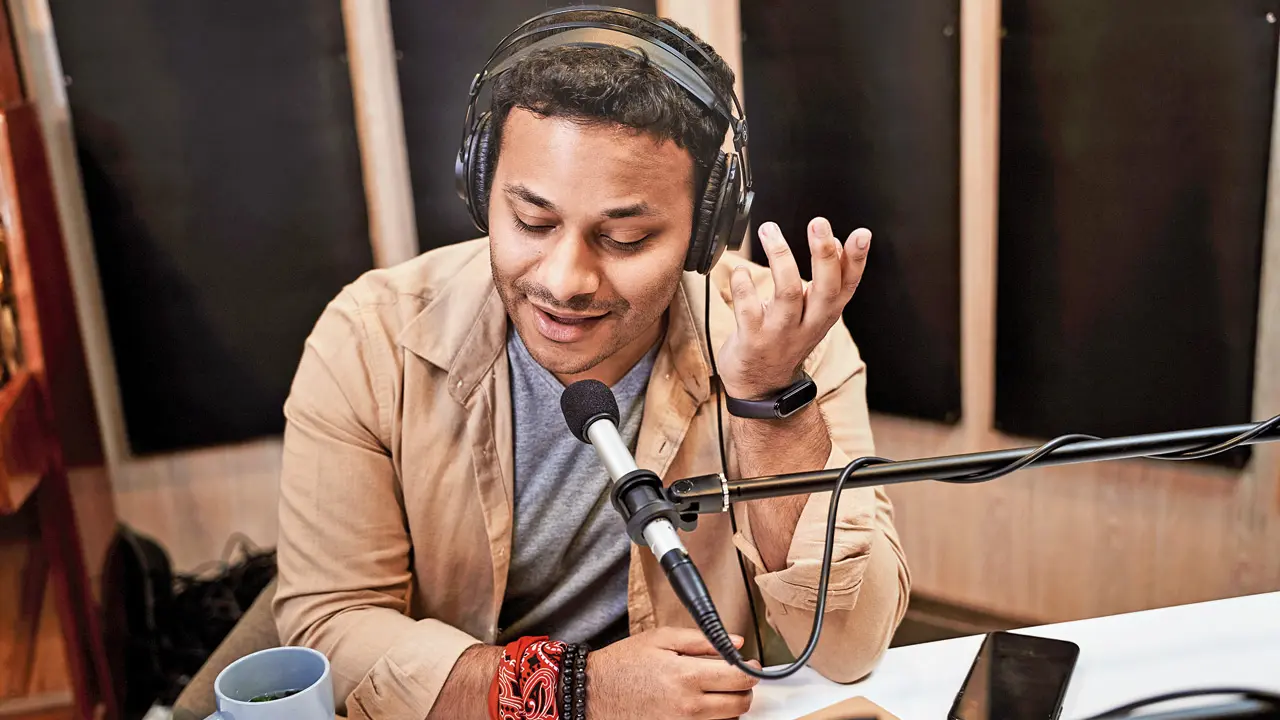 ​Radio station shutdowns spark fears over future of FM industry in India 