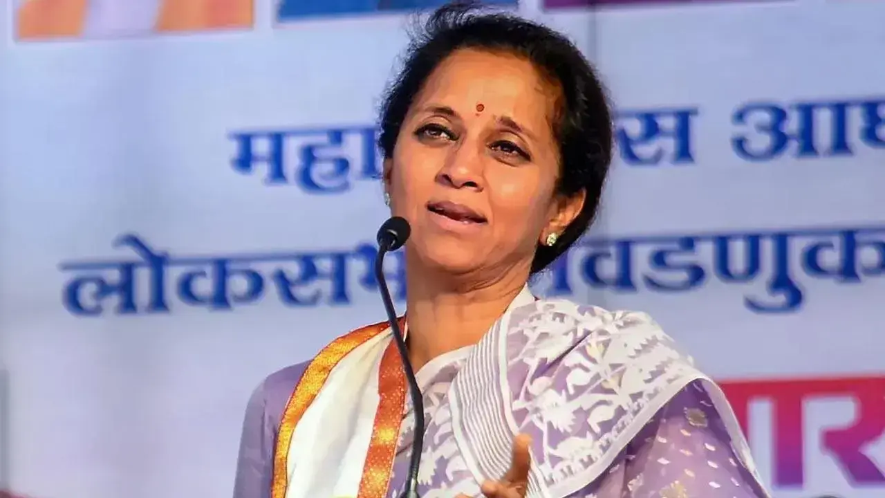 ​Reckless driver rams into Supriya Sule’s car on Mumbai-Pune Expressway; MP safe 