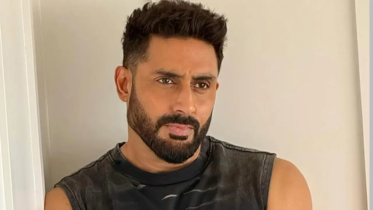 King: Abhishek Bachchan`s deadly look from sets leaked online 