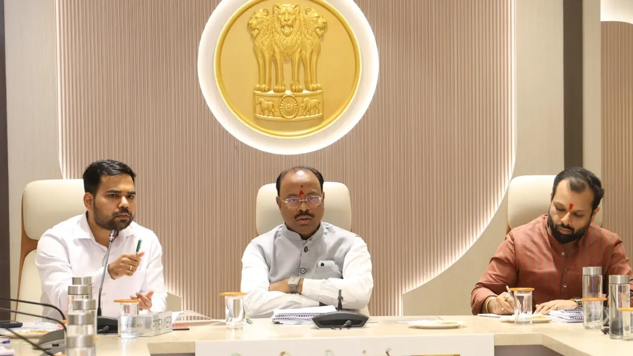 ​Build citizen-friendly governance model: Bawankule to officials 