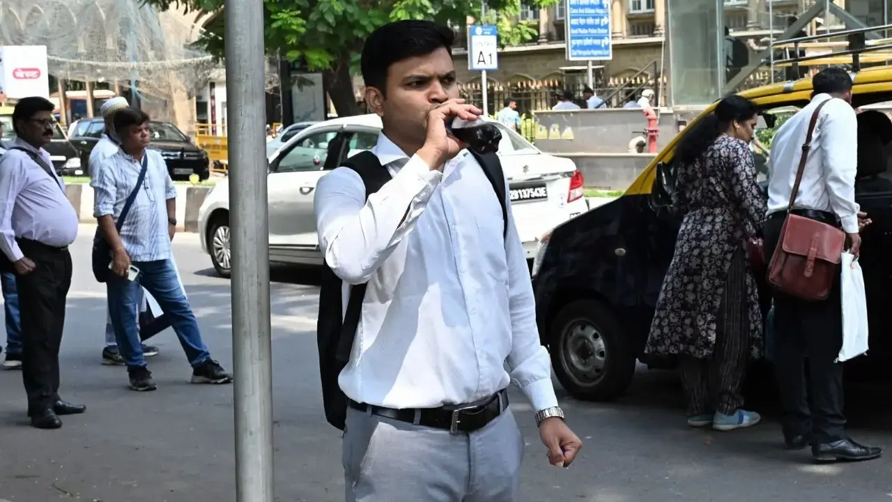 ​Mumbai weather update: Hot and humid Sunday with clear skies as per IMD 