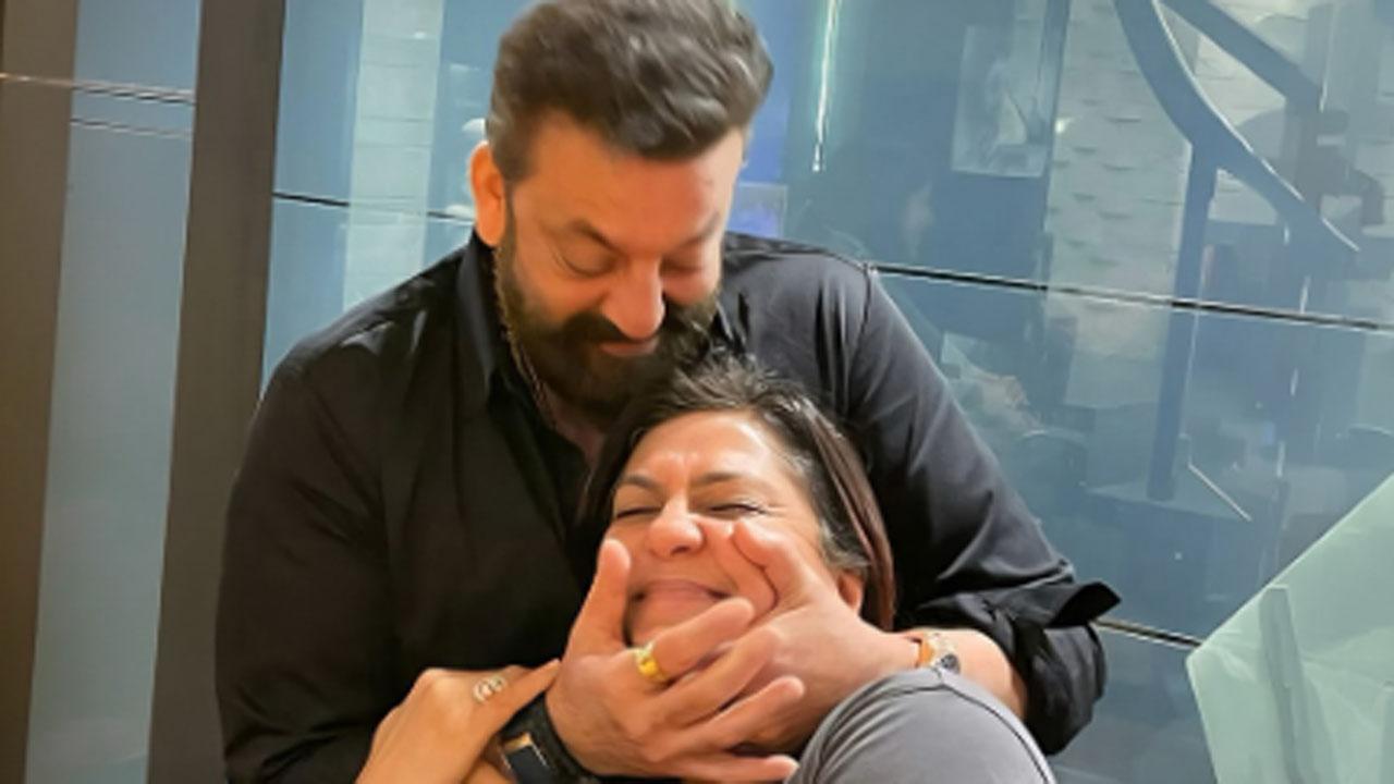 Priya shares adorable picture with brother Sanjay Dutt, talks about their bond 