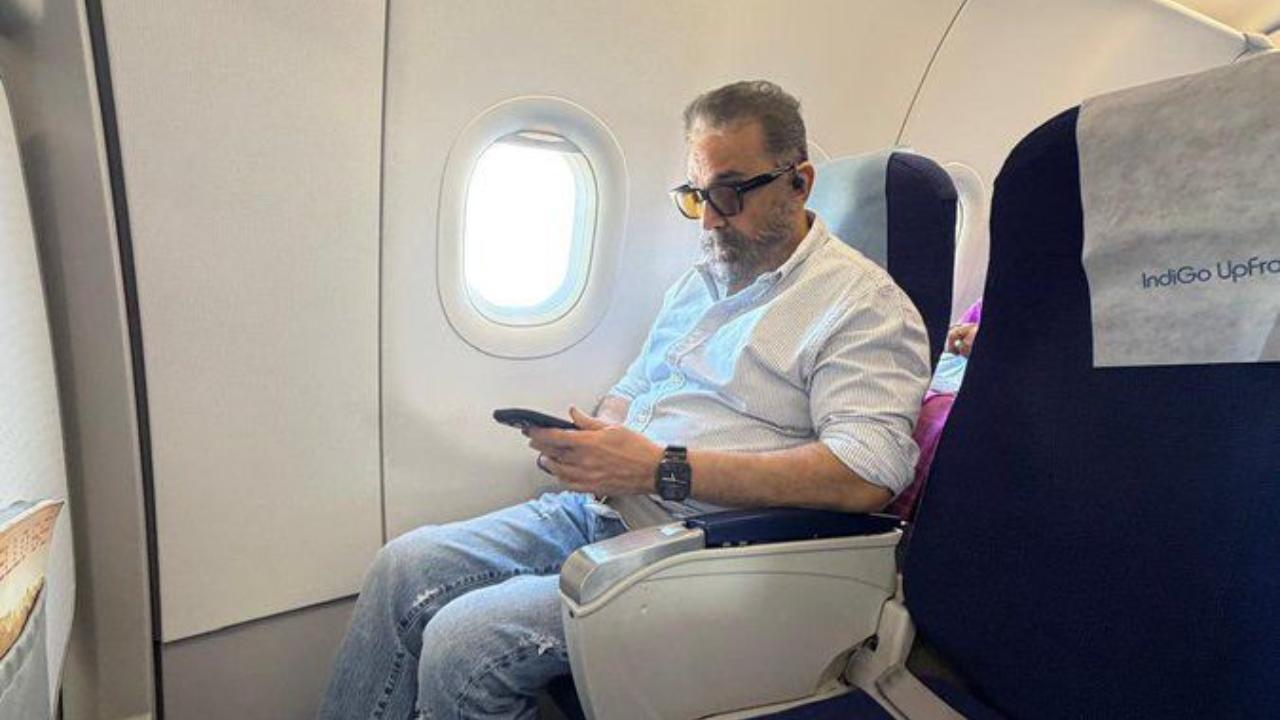 Kamal Haasan ditches charter plane for economy flight amid fuel crisis 