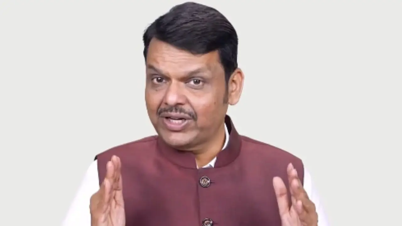 ​Maharashtra CM Fadnavis praises workers, martyrs on Maharashtra Day 