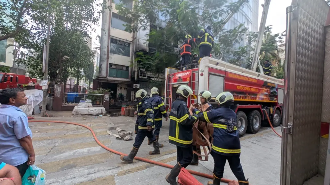 ​Fire breaks out at Annex Mall in Borivali 