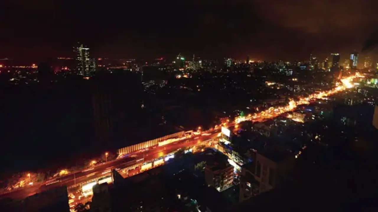 ​Power outage hits Dadar, Wadala and Parsi Colony after transformer trip 