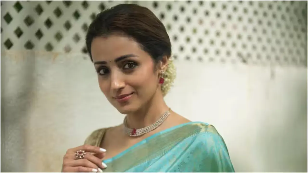 Trisha offered Rs 12 crore film deal by Vijay`s rival Stalin? Deets inside 