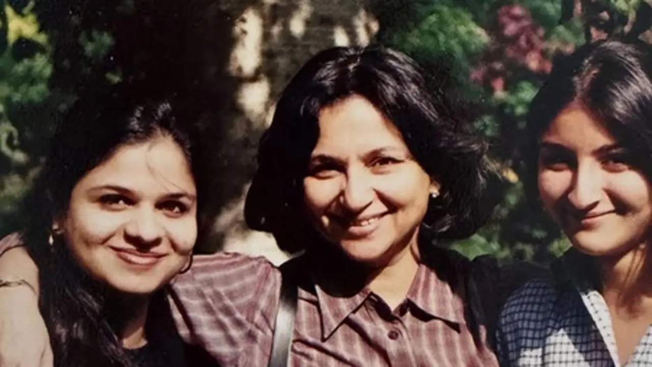 Soha Ali Khan shares throwback pic with Sharmila Tagore and Saba Ali Khan 