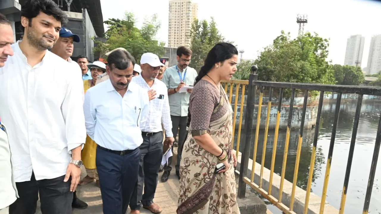 ​Mumbai steps up monsoon preparations; Mayor reviews drain desilting 