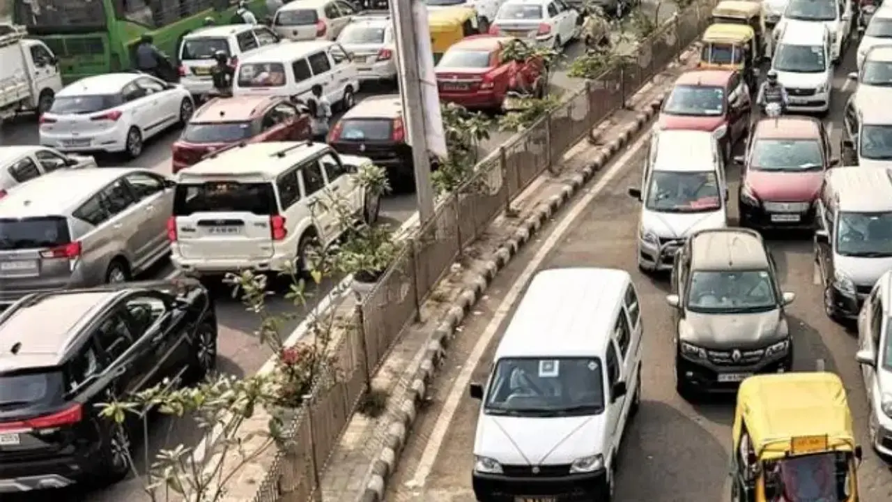 ​To ease congestion, police introduce odd-even parking on key eastern suburbs 